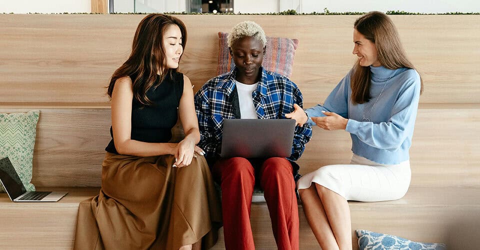 Grootschalig online onderzoek, klein menselijk contact